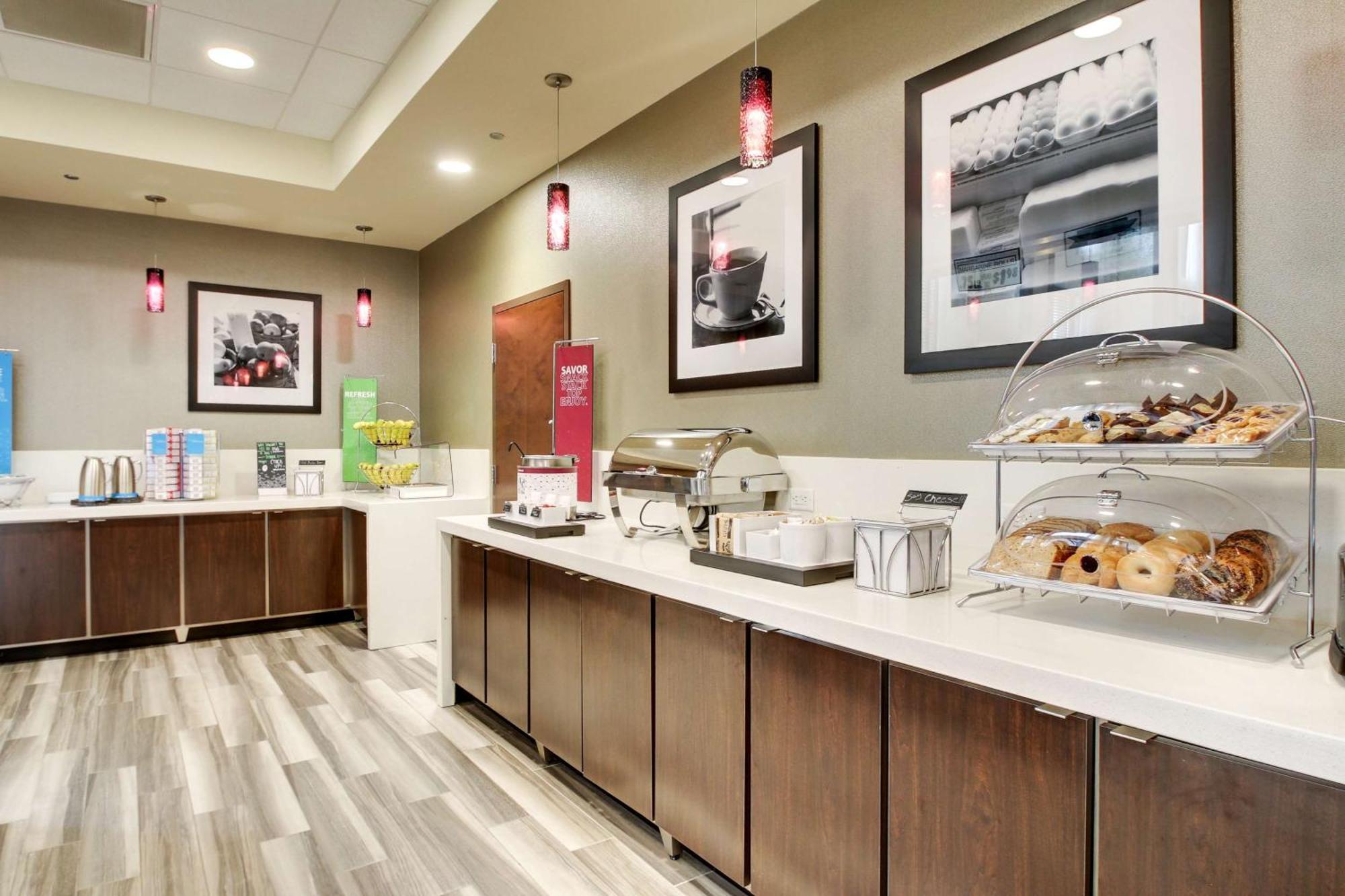 Hampton Inn & Suites Greenville Airport מראה חיצוני תמונה
